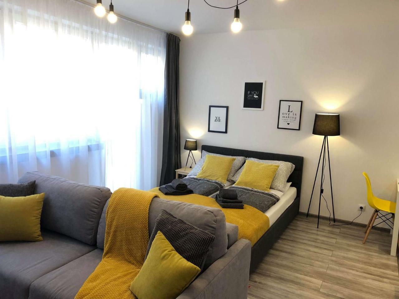 Apartament Szczesliwa 13 - Plac Ratuszowy Jelenia Góra Eksteriør bilde