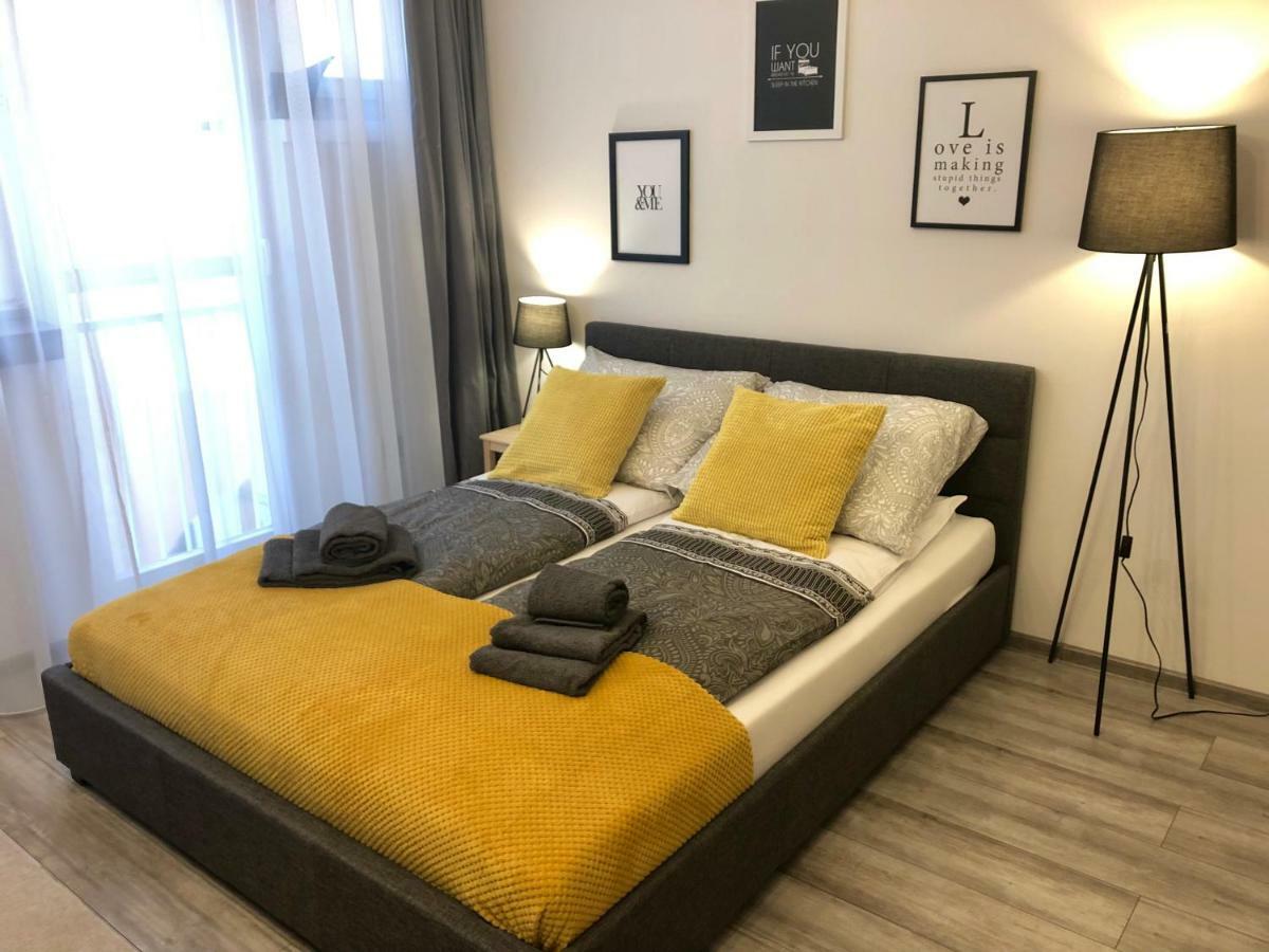 Apartament Szczesliwa 13 - Plac Ratuszowy Jelenia Góra Eksteriør bilde